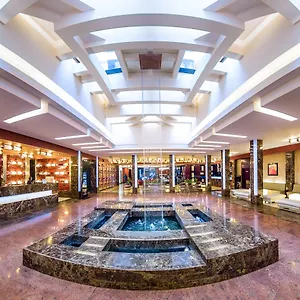 Hotel Grand Majestic