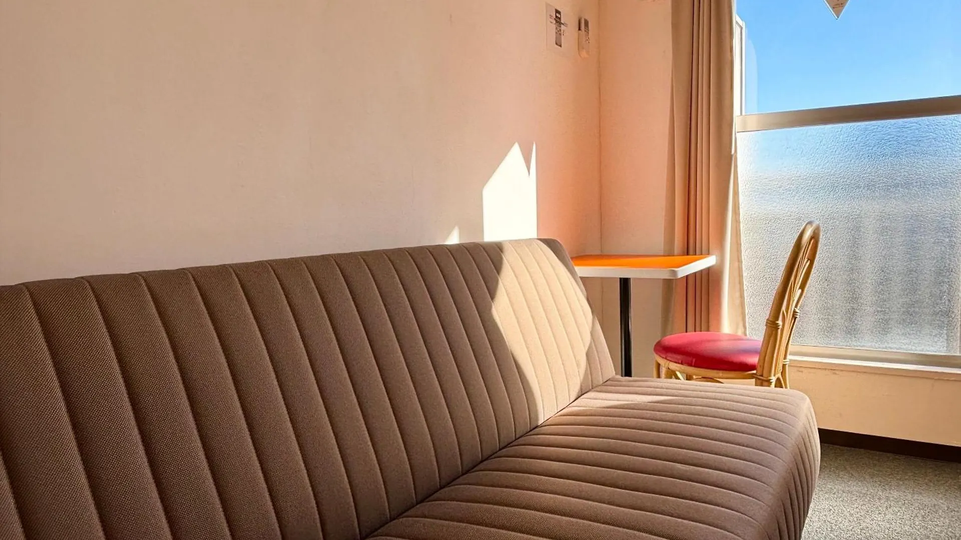 **  Sakura Hotel Nippori Tokio Japonia